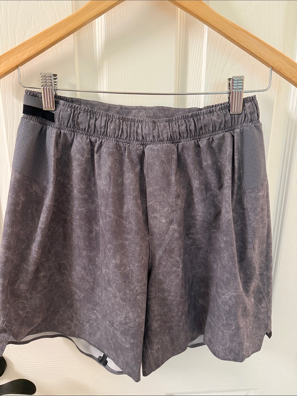 lululemon athletica Washed Charcoal Gray Men’s Athletic Shorts